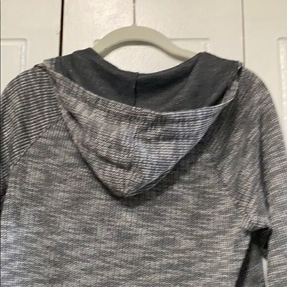 Inspired Hearts Sweater large - Picture 5 of 8